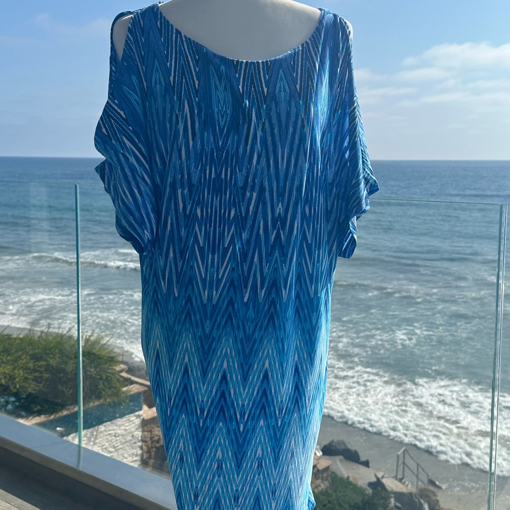 Vibrant, Summer Dress. Annalee+Hope. Sz. Med. Stylish Cut Outs On Arms and Back.